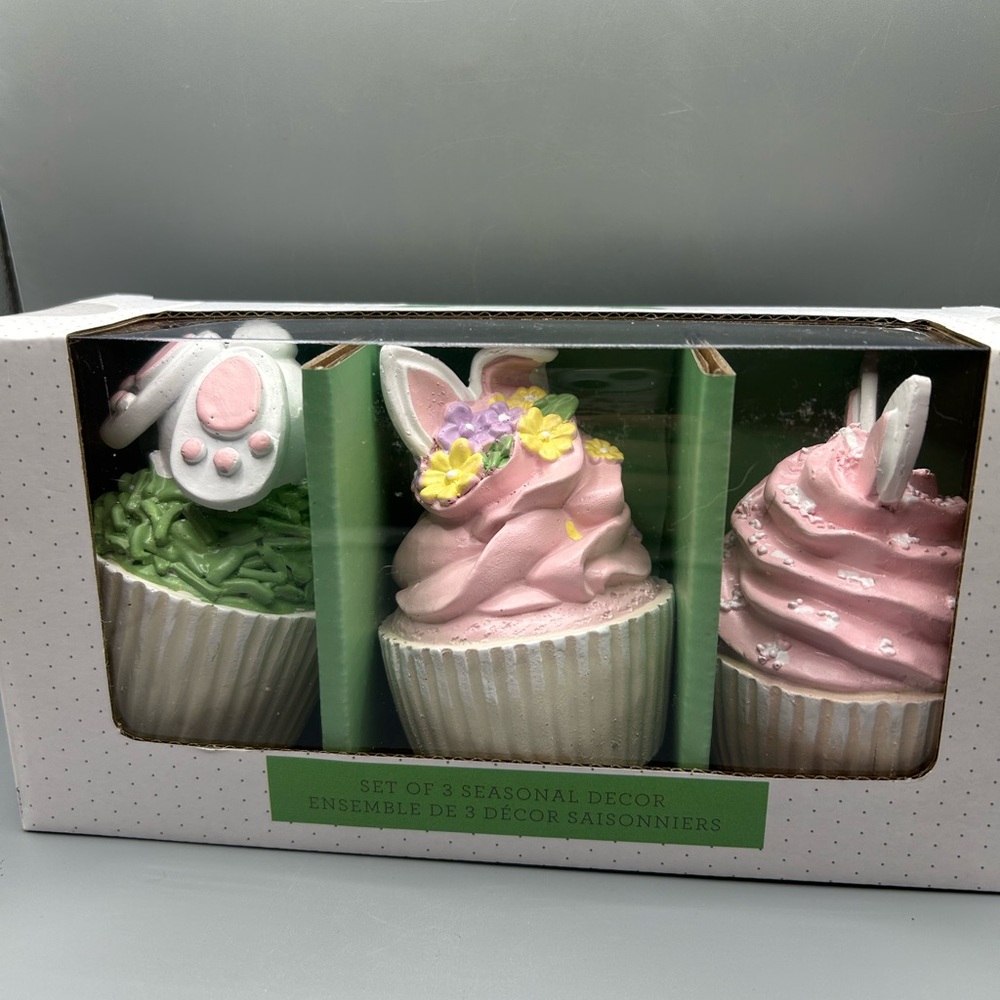 Bunny Boulevard Easter Cupcakes Pink Green White Bunny Ears Feet Tail NEW